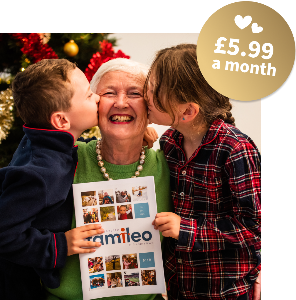 How to gift Famileo to my grand-parents for Christmas ?