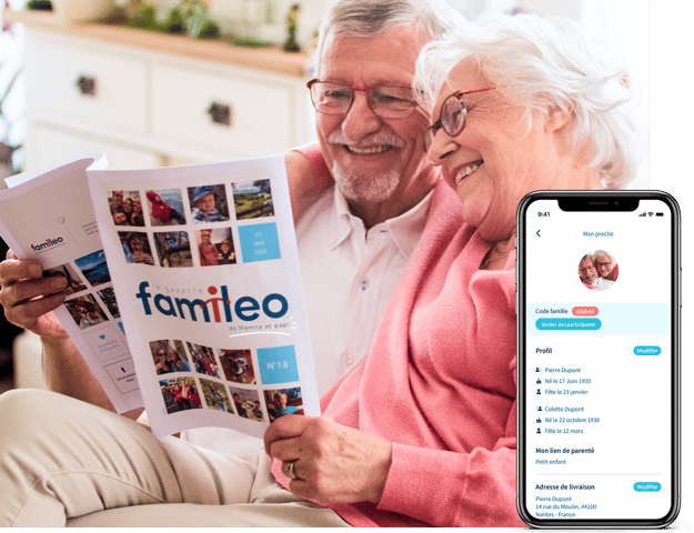 couple heureux de lire leur gazette permettant de mettre en avant l'option "abonner un couple" de Famileo